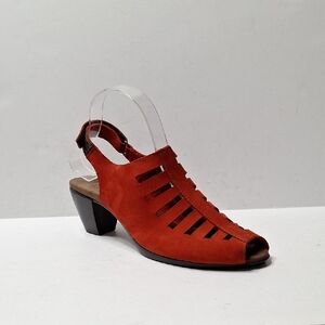 Munro American Classic Red Leather Comfort Peep Toe Slingback Heels Size 9N